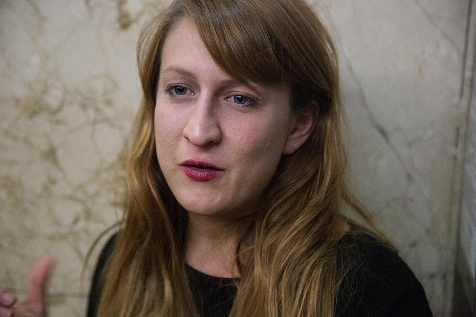 Fee Reega, durante la entrevista